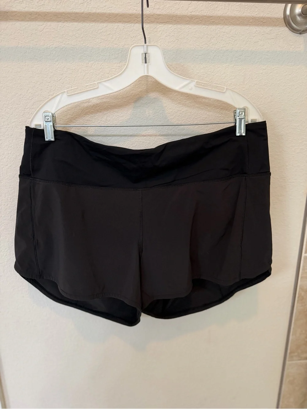Lululemon High Rise 4” Speed Up Short